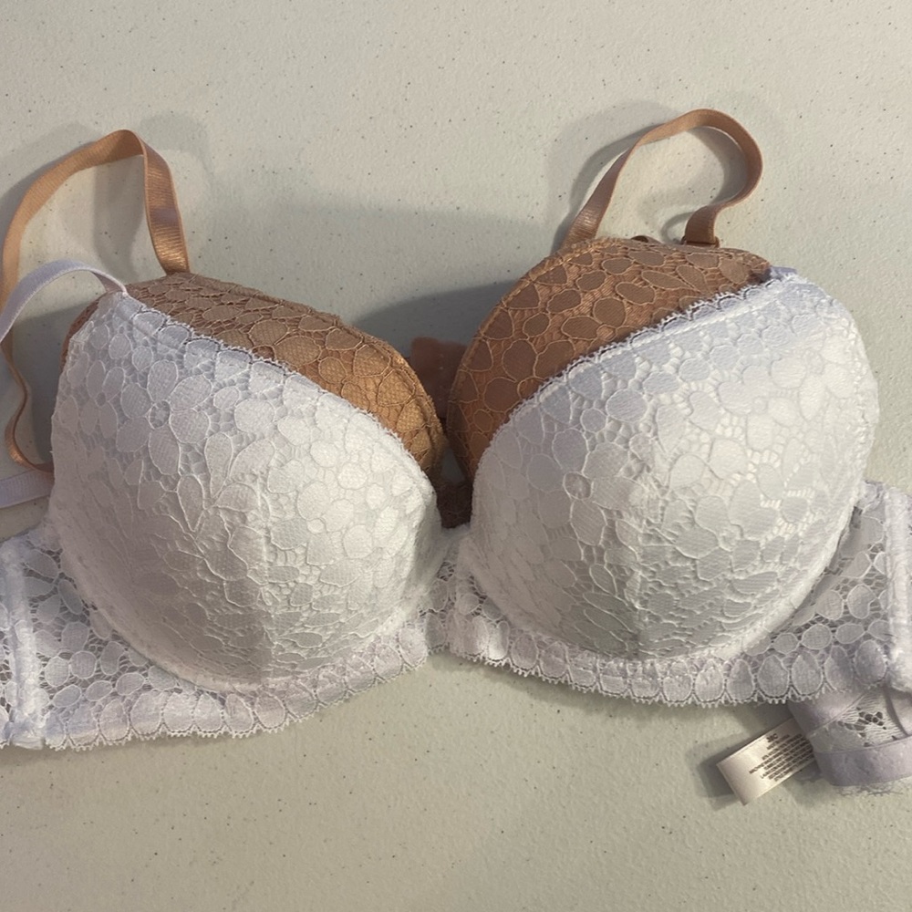 2 pack beige and white bras